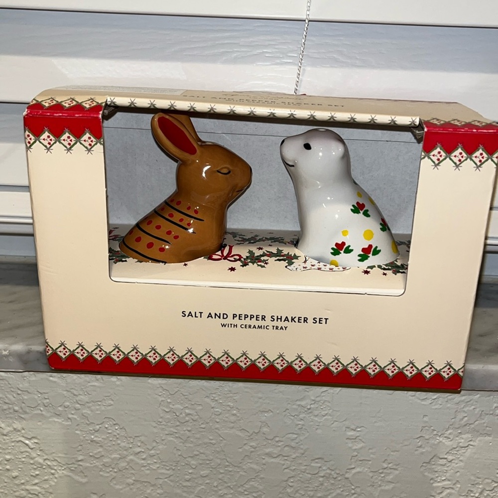 Cath Kidston Bear and rabbit salt and pepper shakers.